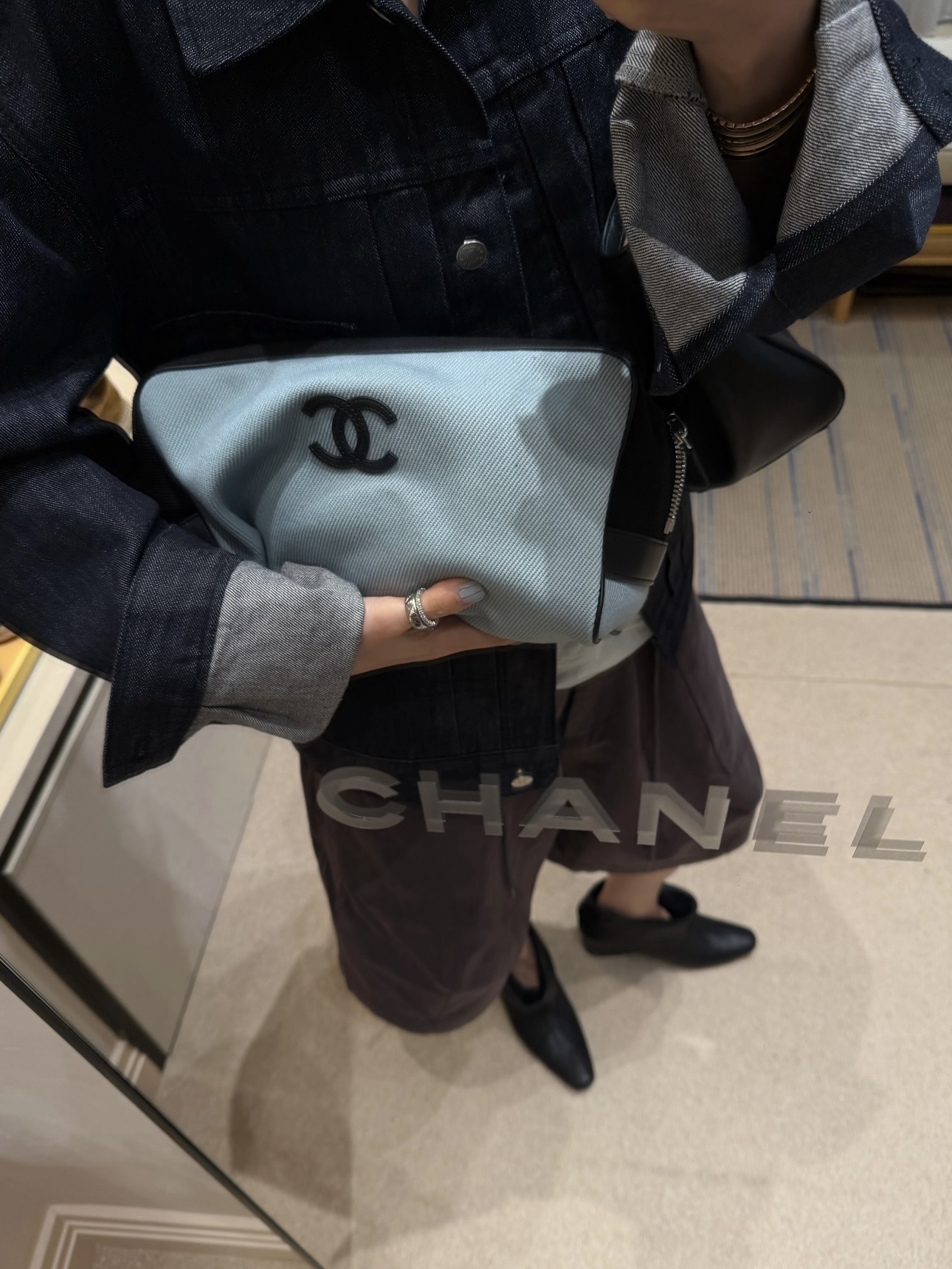 샤넬 CC 로고 캔버스 클러치 파우치