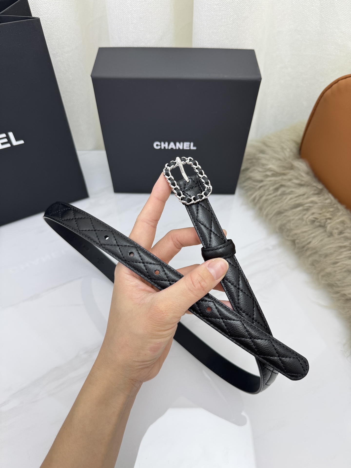 샤넬 체인 버클 퀼팅 레더 벨트