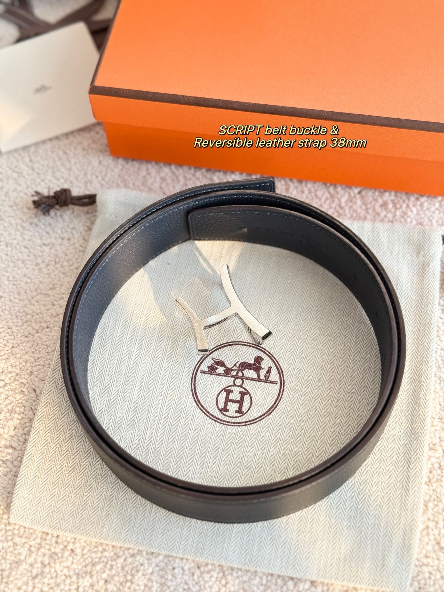 에르메스 스크립트 버클 리버서블 가죽 벨트 38mm