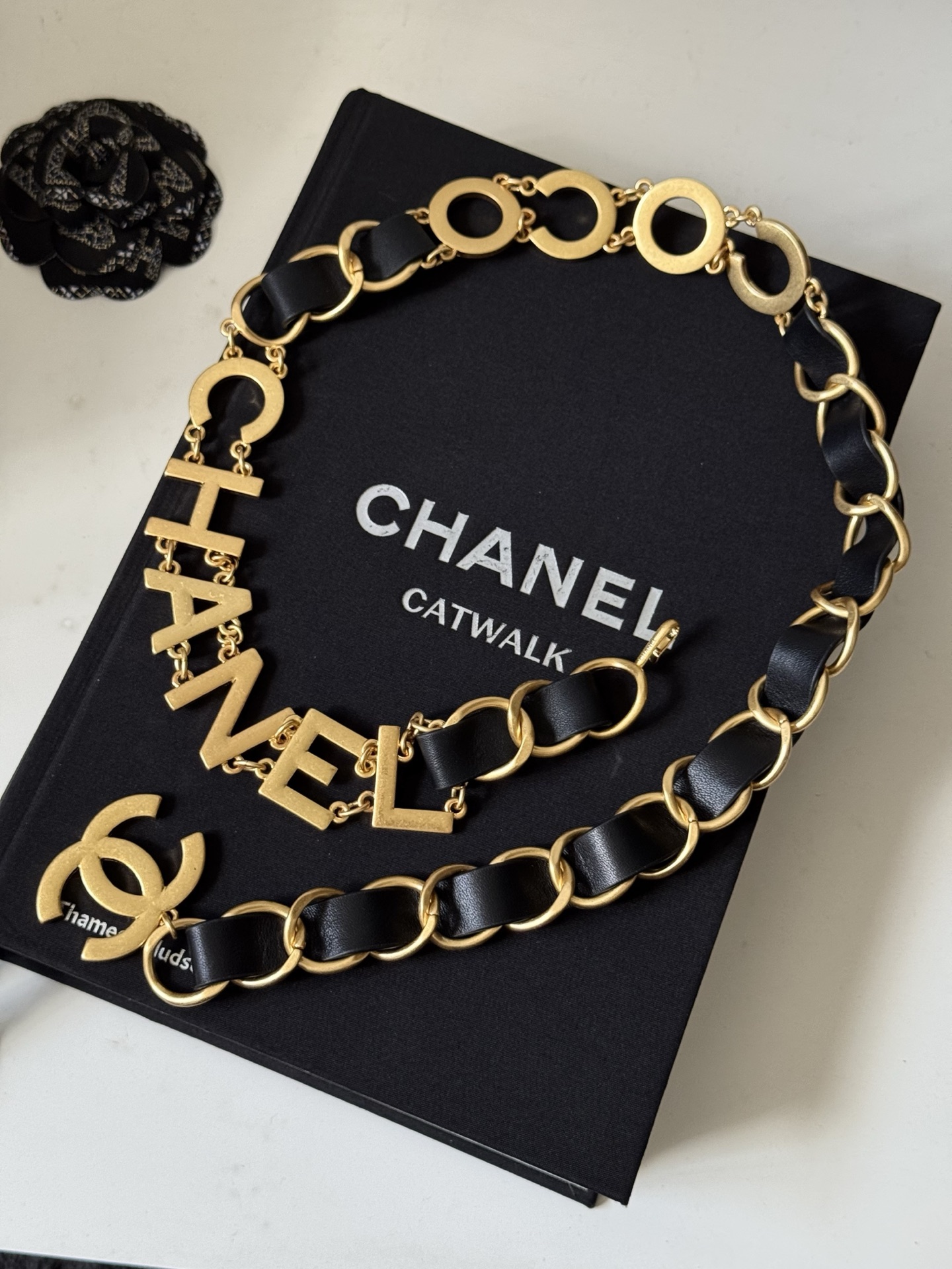 샤넬 CHANEL 레터 로고 체인 벨트
