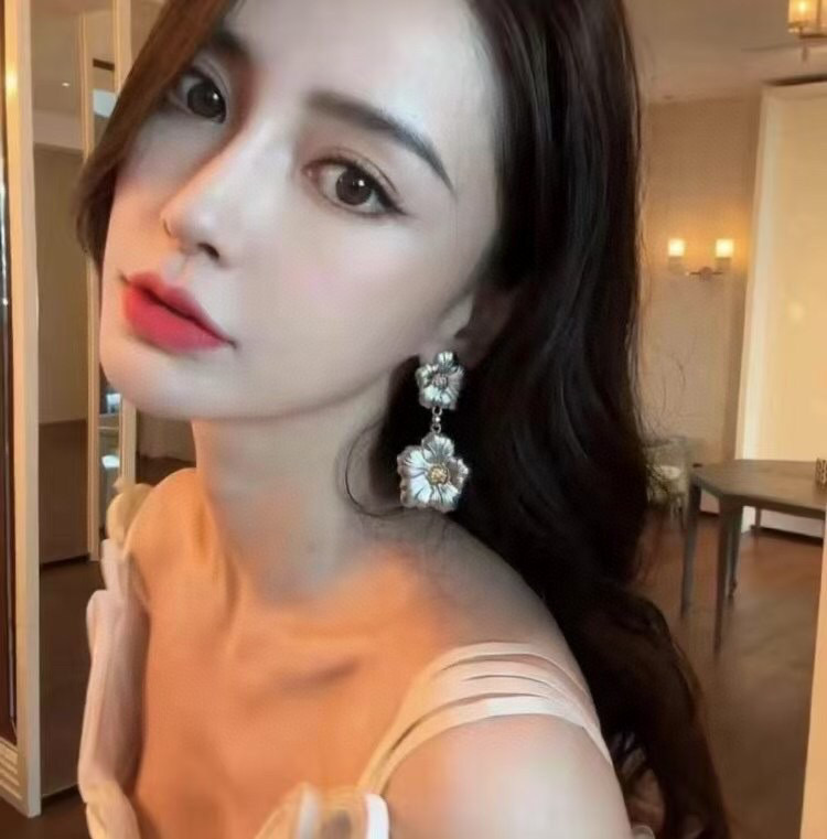 불가리 피오레베르 드롭 이어링 디자인