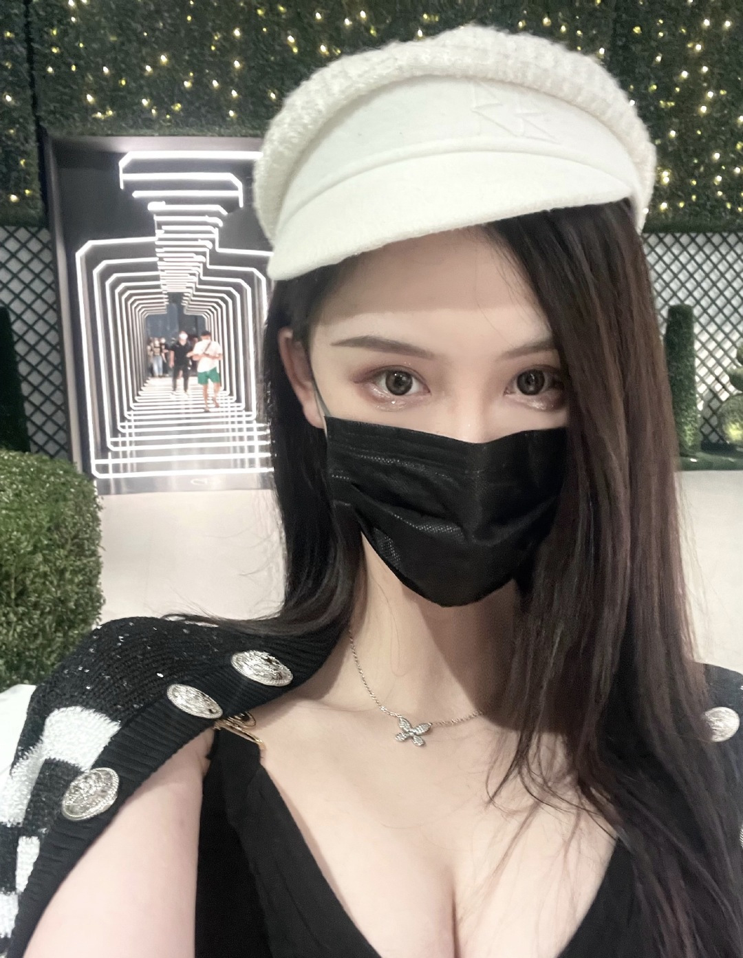 반클리프 아펠 버터플라이 다이아몬드 펜던트 네크리스