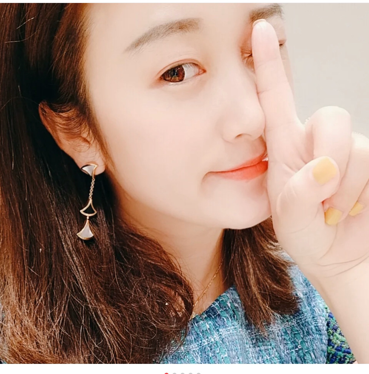 불가리 디바스 드림 팬 모티프 드롭 이어링