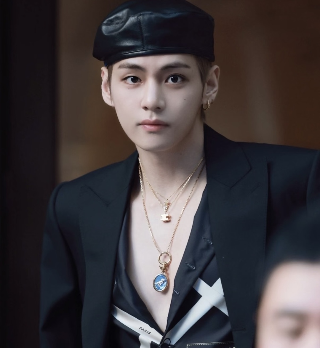 샤넬 코코 마크 레이어드 펜던트 네크리스