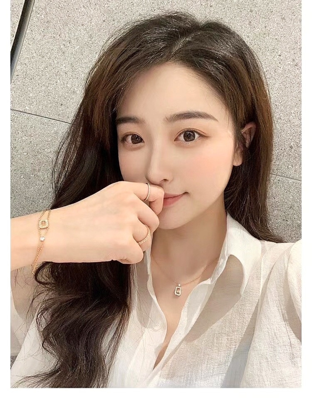 해리 윈스턴 HW 로고 다이아몬드 펜던트 네크리스