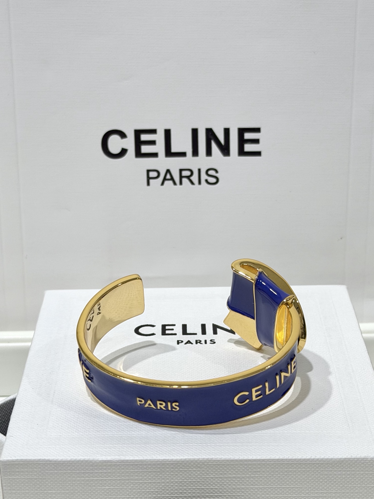 셀린느 CELINE PARIS 로고 에나멜 오픈 커프 브레이슬릿