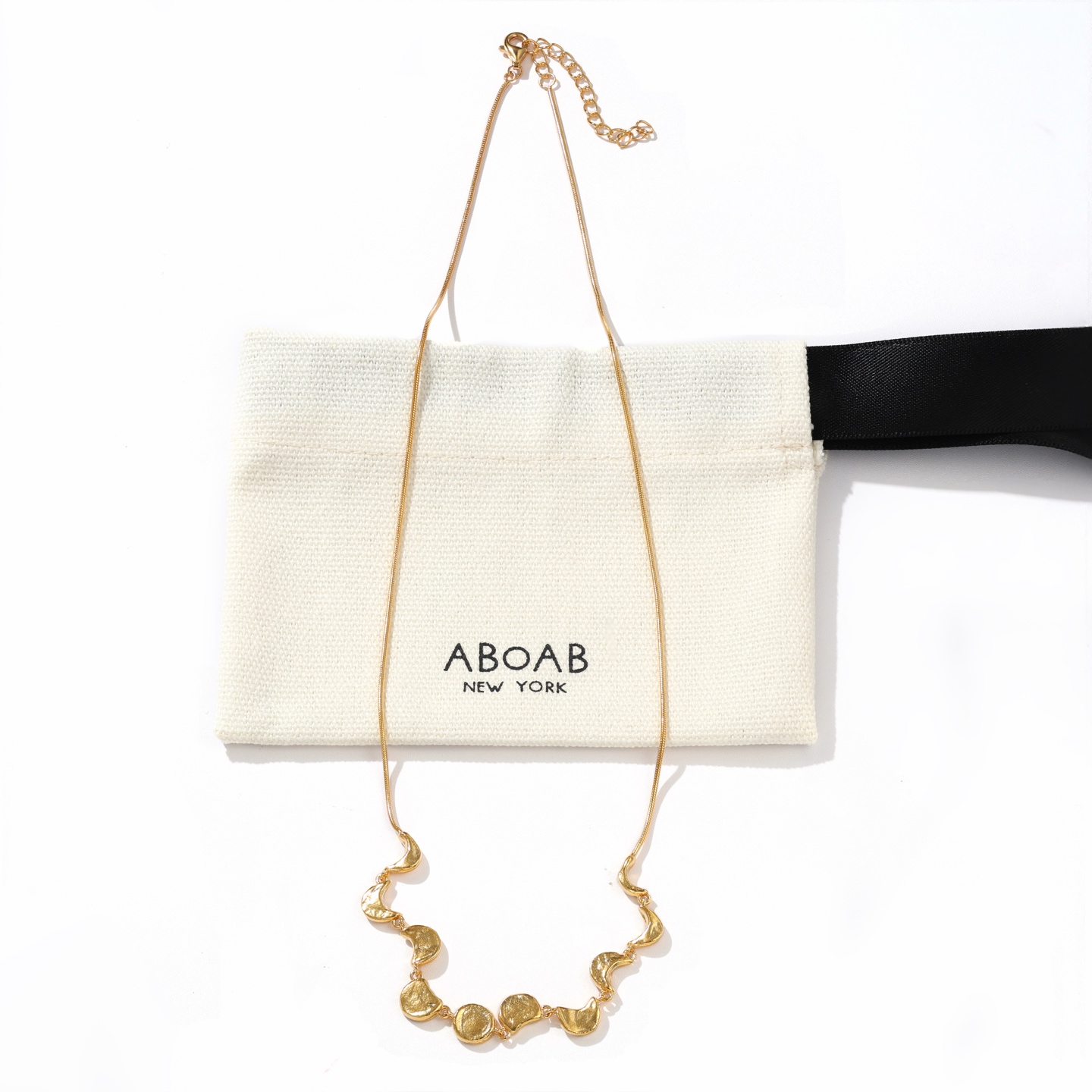 아보아브(ABOAB) 문 페이즈 핸드 텍스처 펜던트 네크리스