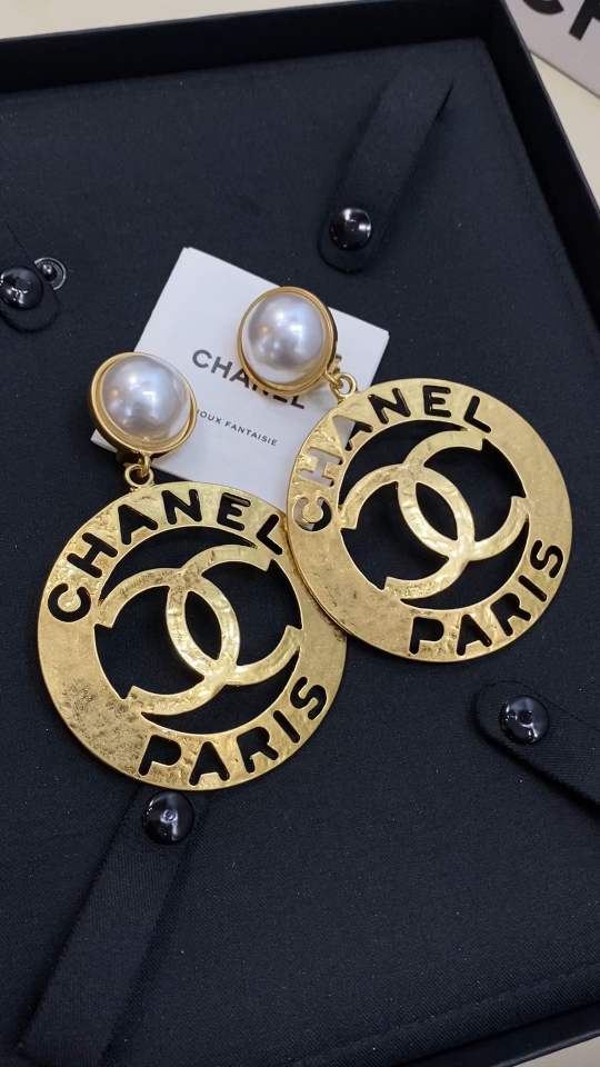 샤넬 샤넬 파리 CC 로고 라운드 드롭 이어링