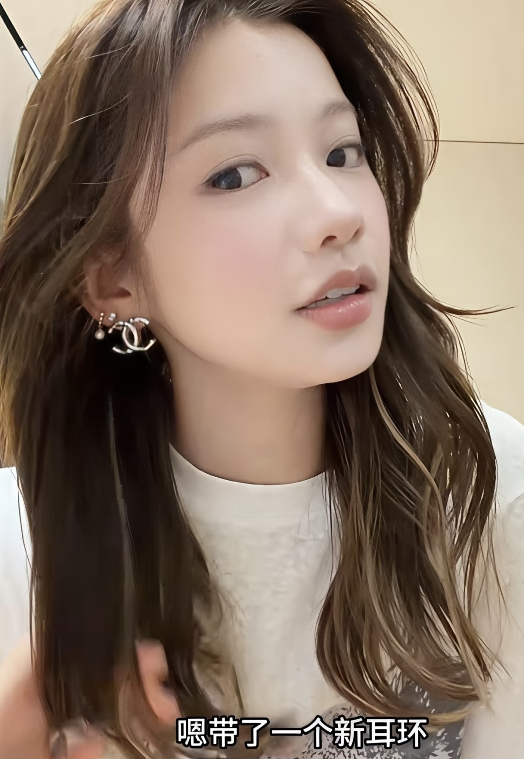 샤넬 CC 로고 리본·펄 드롭 귀걸이