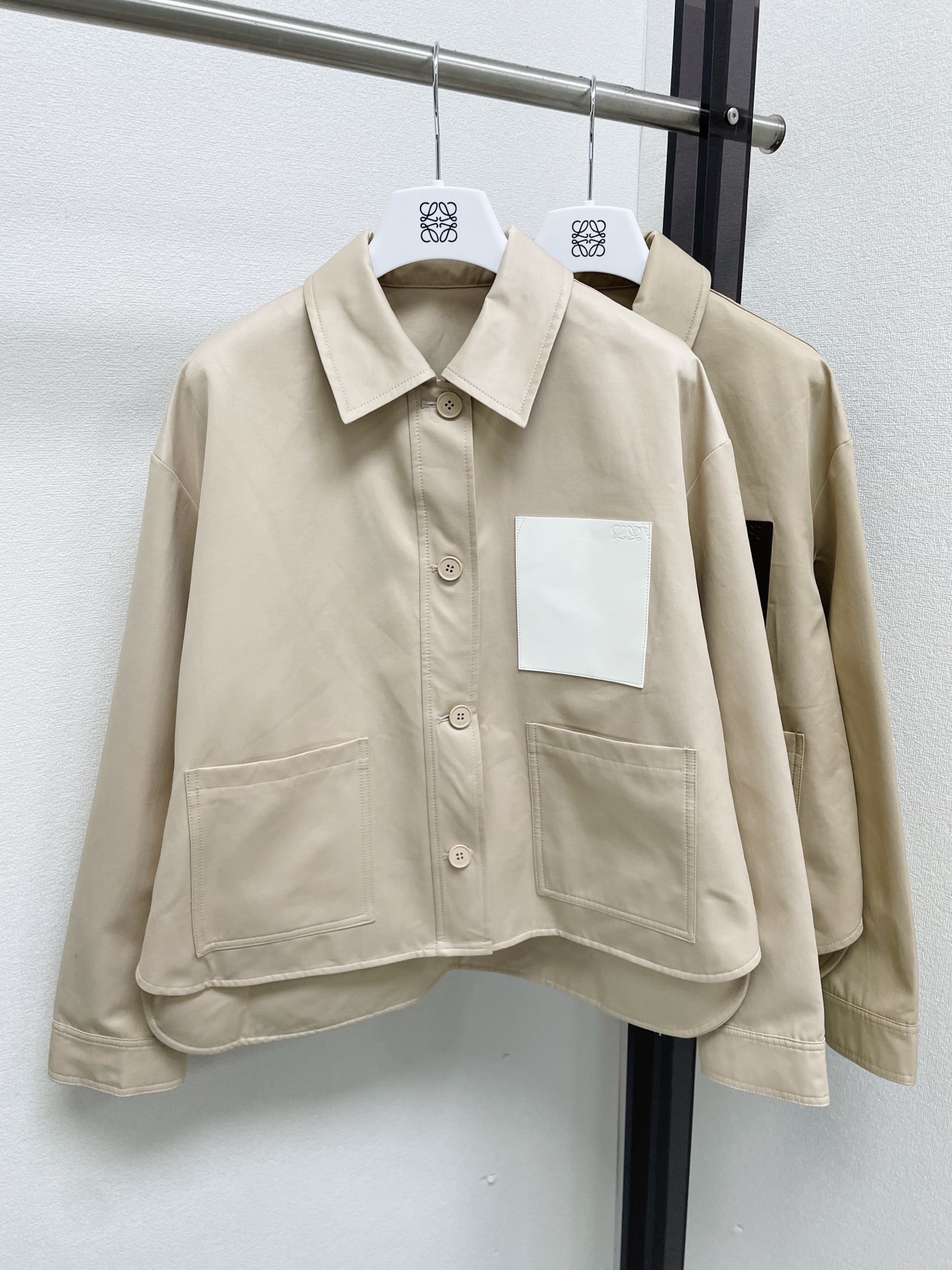 로에베 가슴 가죽 로고 패치 포켓 워크 재킷