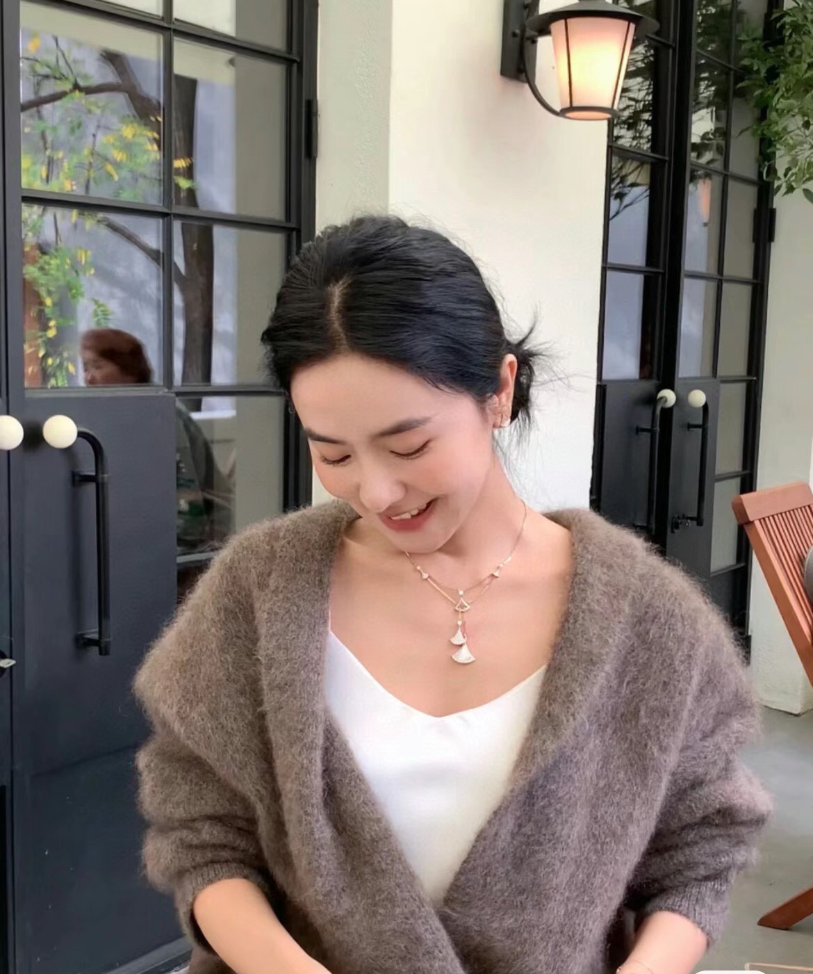 불가리 디바스 드림 마더오브펄 드롭 네크리스