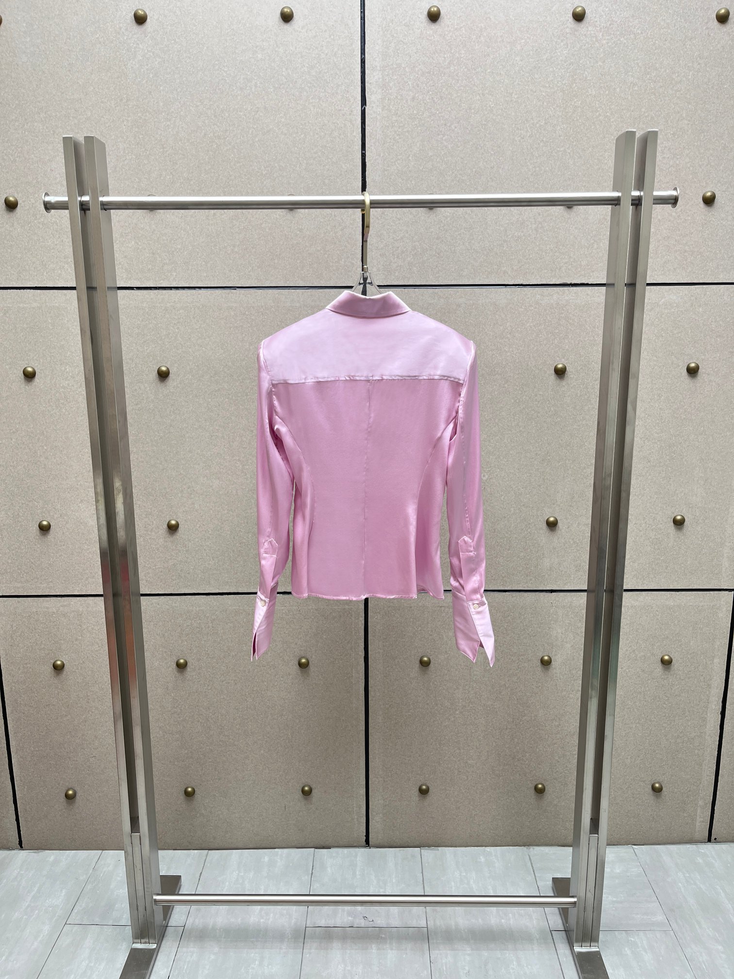 브랜드 미상 멀버리 실크 포인티드 커프스 긴소매 셔츠