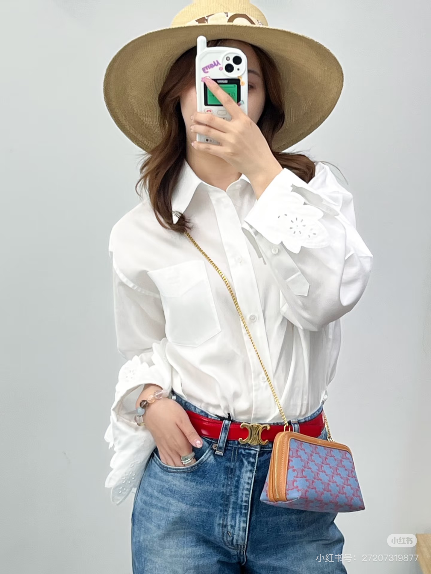 셀린느 트리옹프 자수 슬리브 루즈핏 화이트 셔츠
