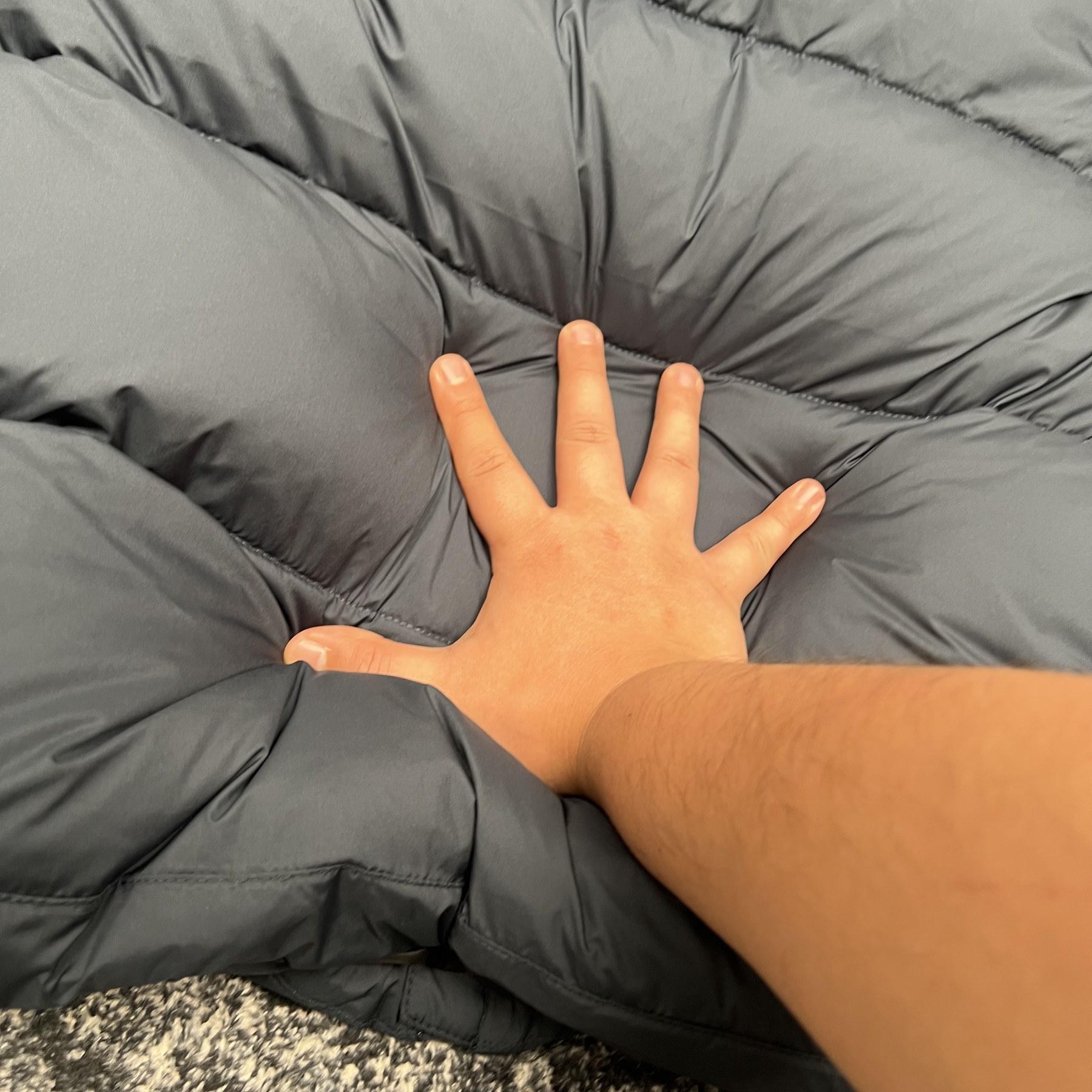 스톤 아일랜드 컴퍼스 배지 롱 다운 패딩 재킷