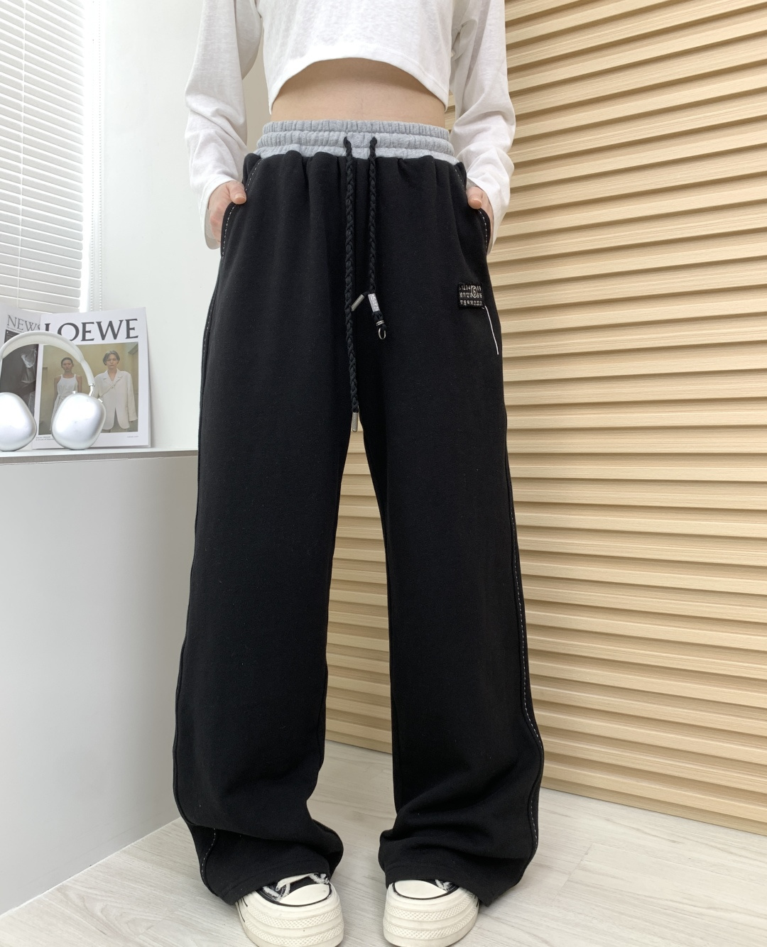 MM6 메종 마르지엘라 스티치 라인 와이드 스웨트 팬츠