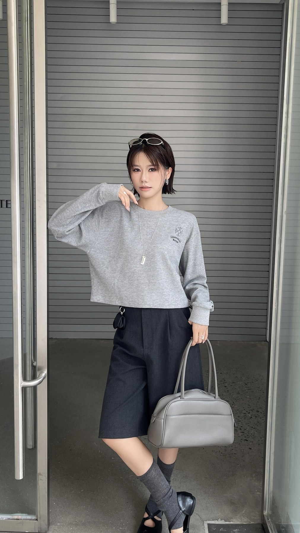 크롬하츠 크로스 패치 로고 크롭 롱슬리브 티셔츠