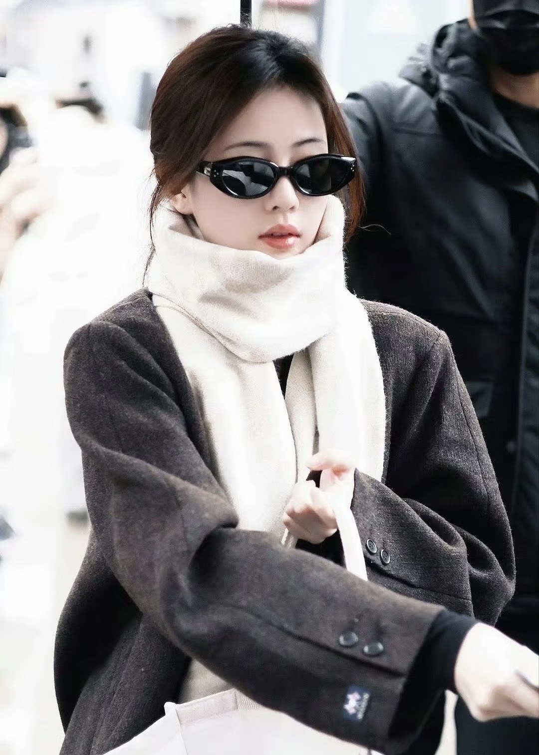 젠틀몬스터 다다(Dada) 슬림 캣아이 선글라스