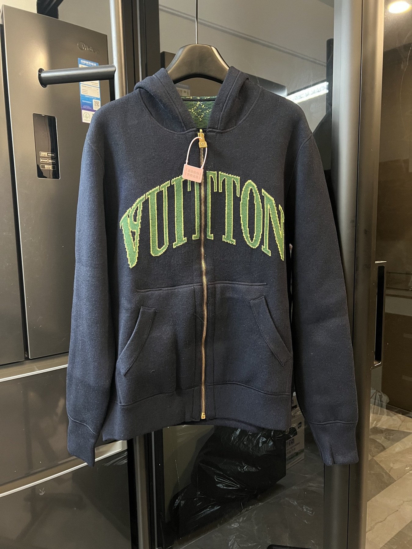 루이 비통 VUITTON 로고 리버서블 모노그램 자카드 집업 후디