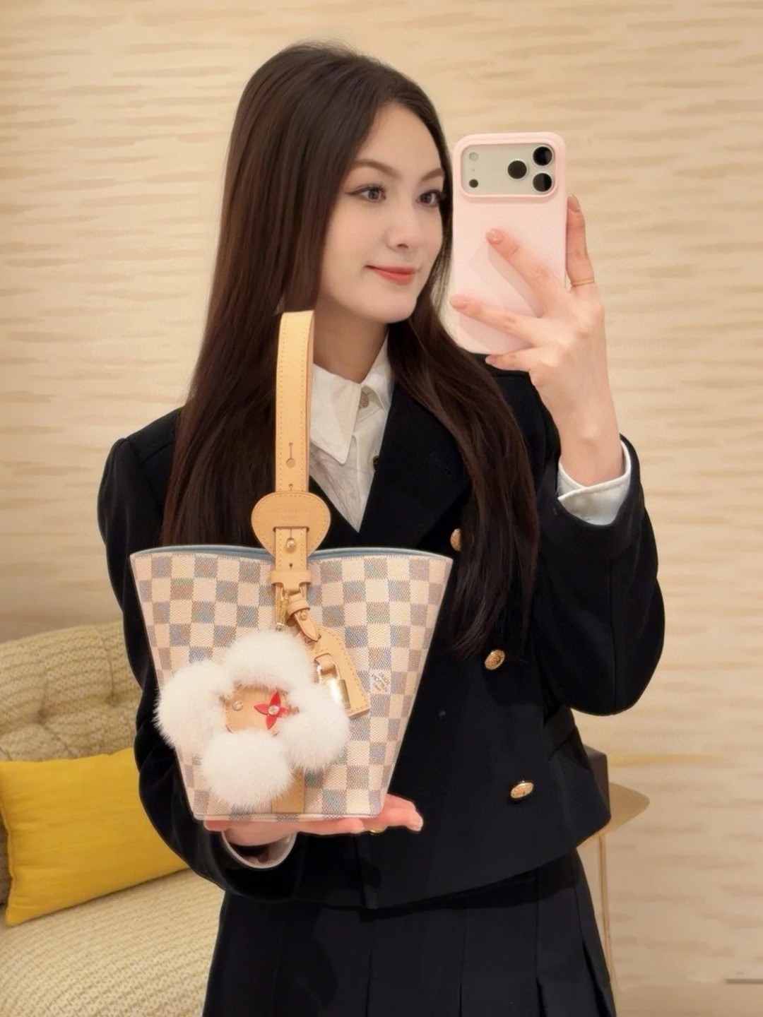 루이 비통 로우 키 버킷 백