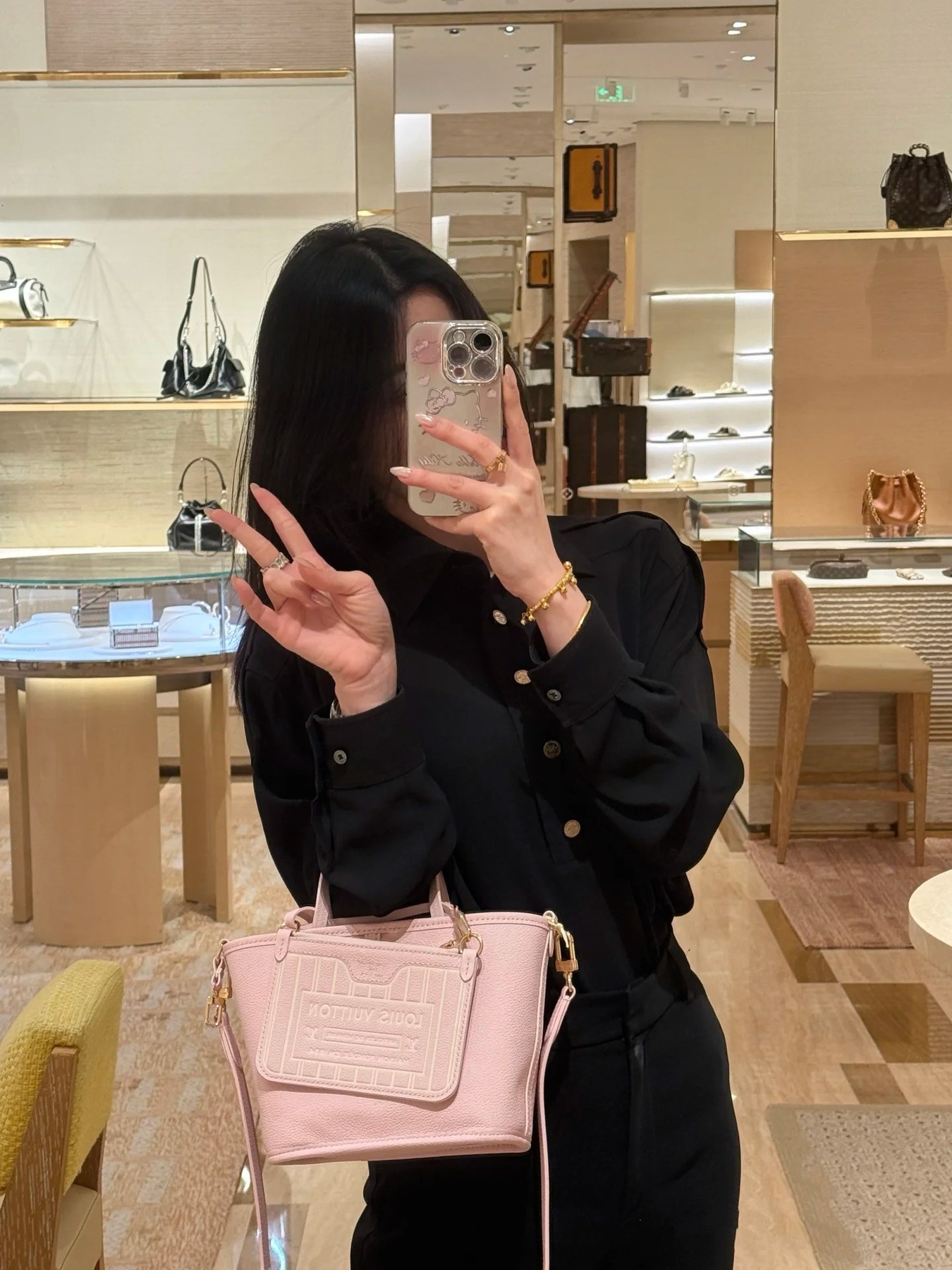 루이 비통 네버풀 인사이드 아웃 BB 리버서블 토트백