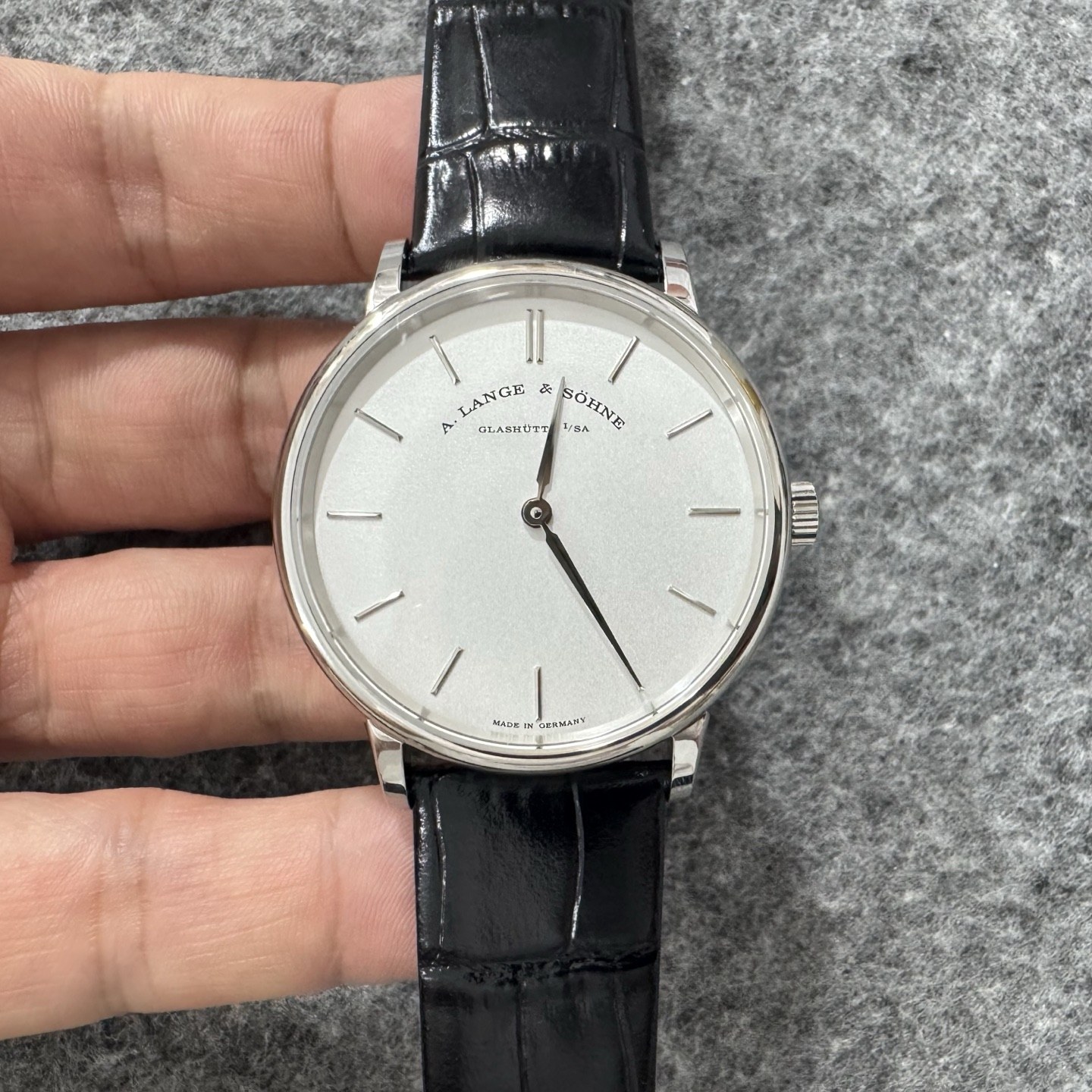 랑에 운트 죄네 삭소니아 오토매틱 39mm