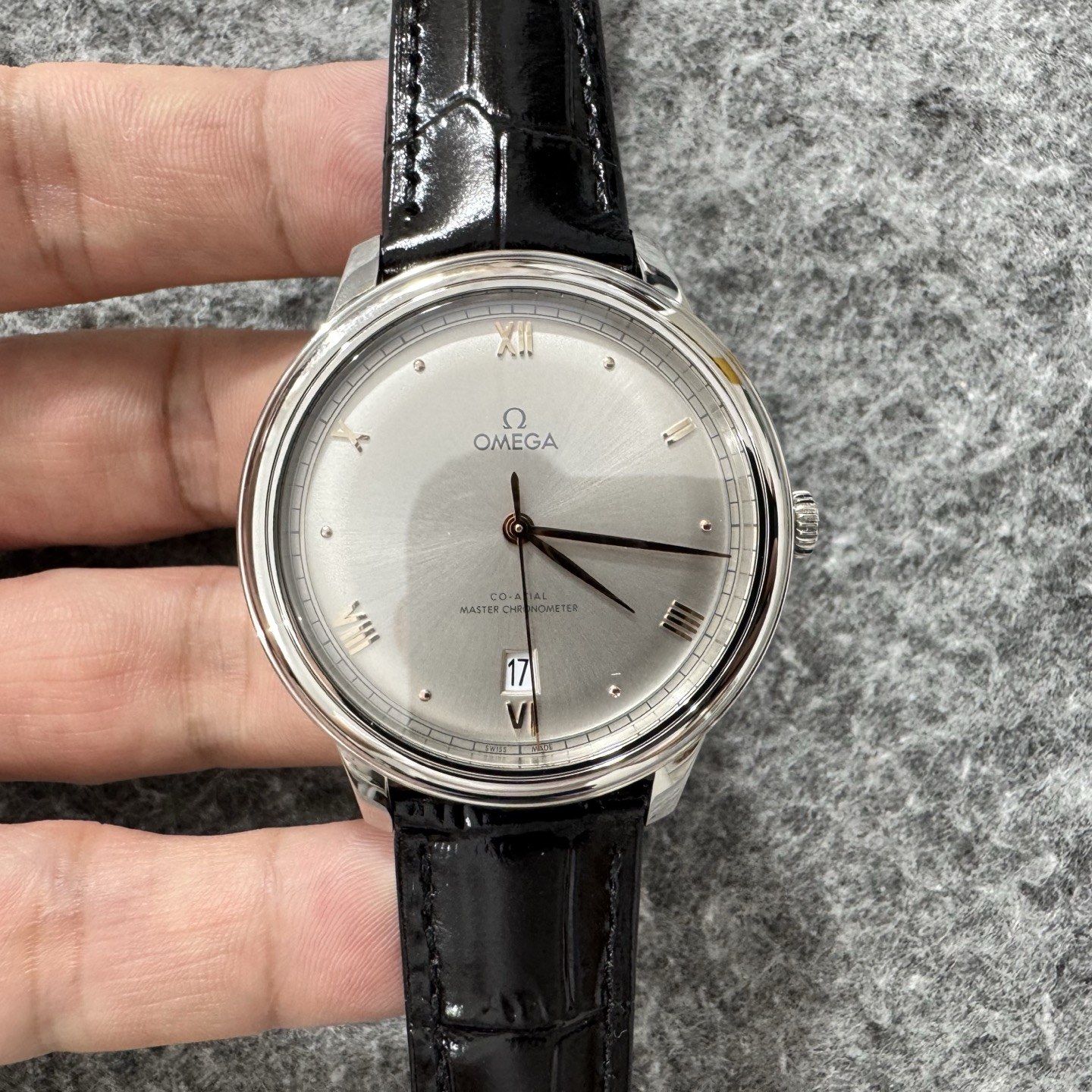 오메가 드 빌 프레스티지 코-액시얼 마스터 크로노미터 40mm