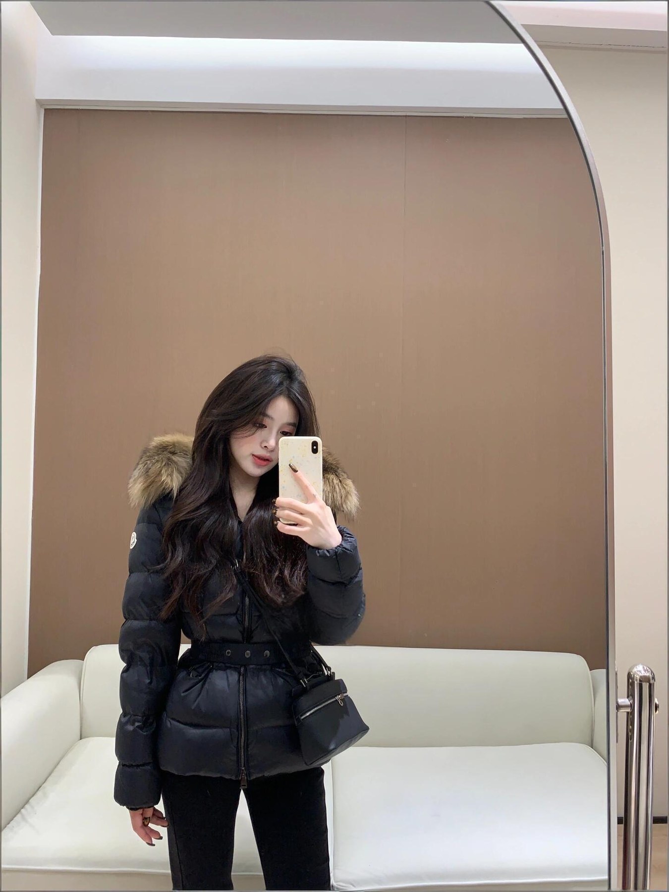 몽클레르 보에드(Boed) 퍼 트리밍 벨티드 다운 재킷
