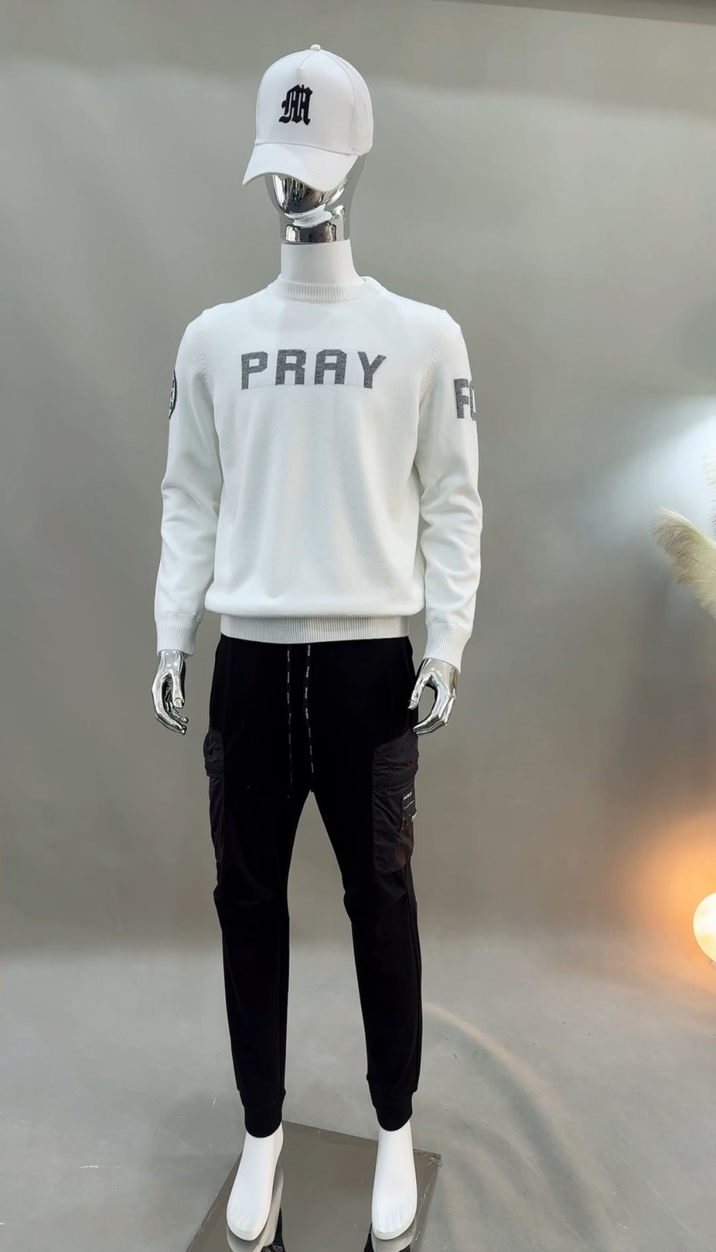 말본 골프 프레이 포 버디스(PRAY FOR BIRDIES) 레터링 방풍 안감 니트 스웨터