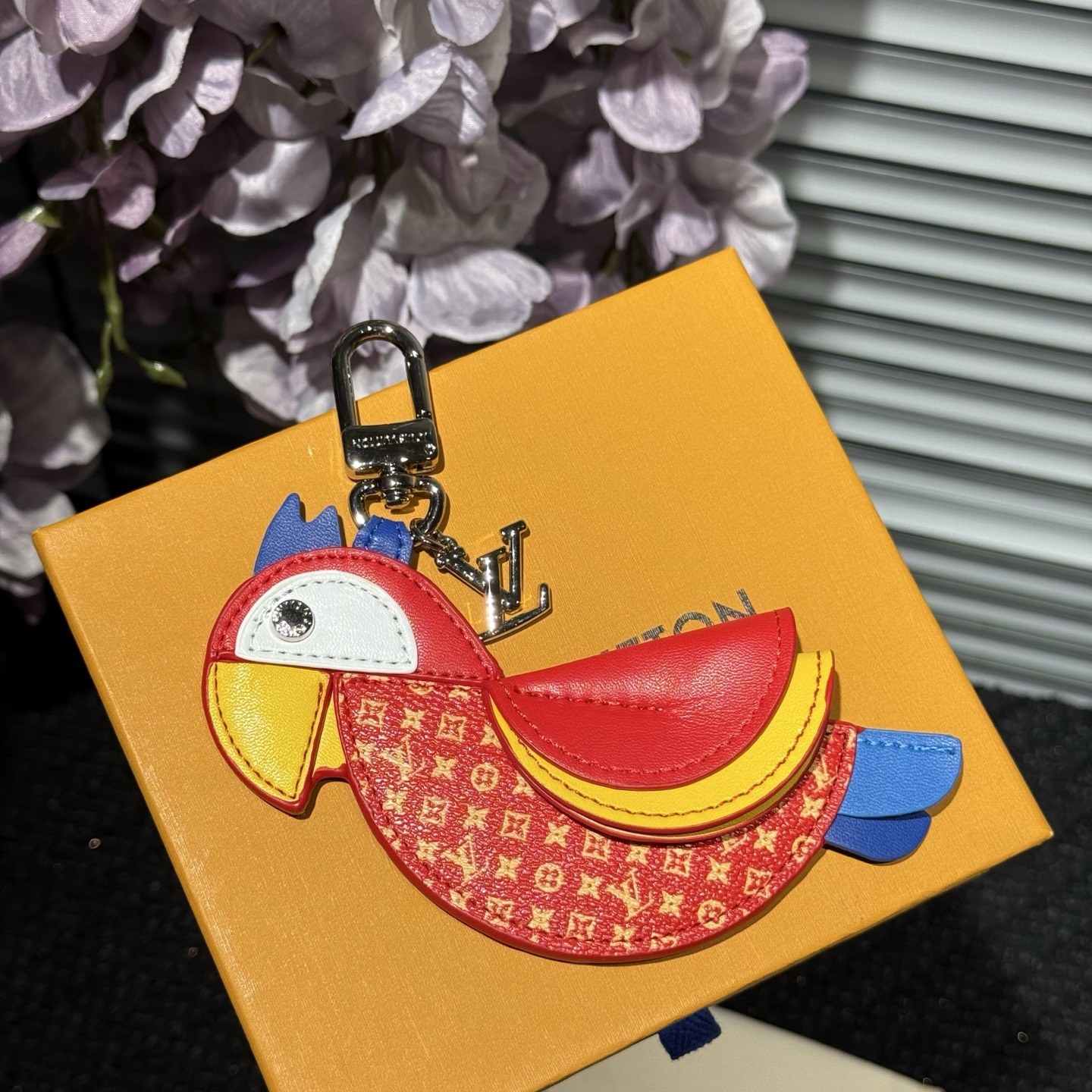 루이비통 LV 패럿 백 참/키홀더 M02556