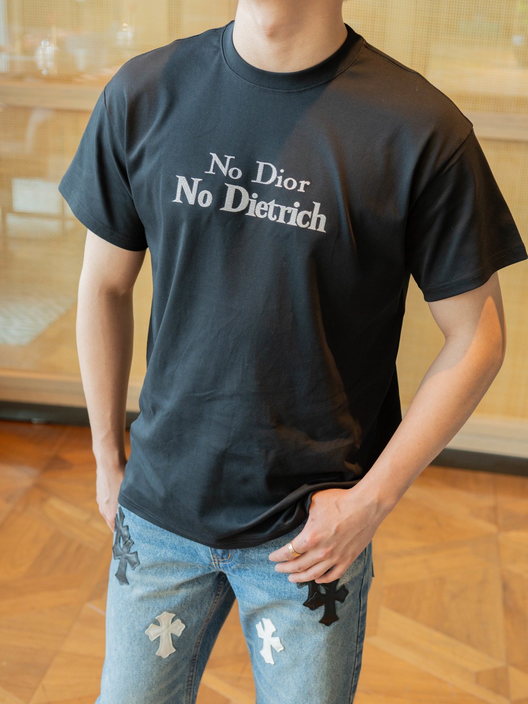 디올 No Dior No Dietrich 자수 반팔 티셔츠