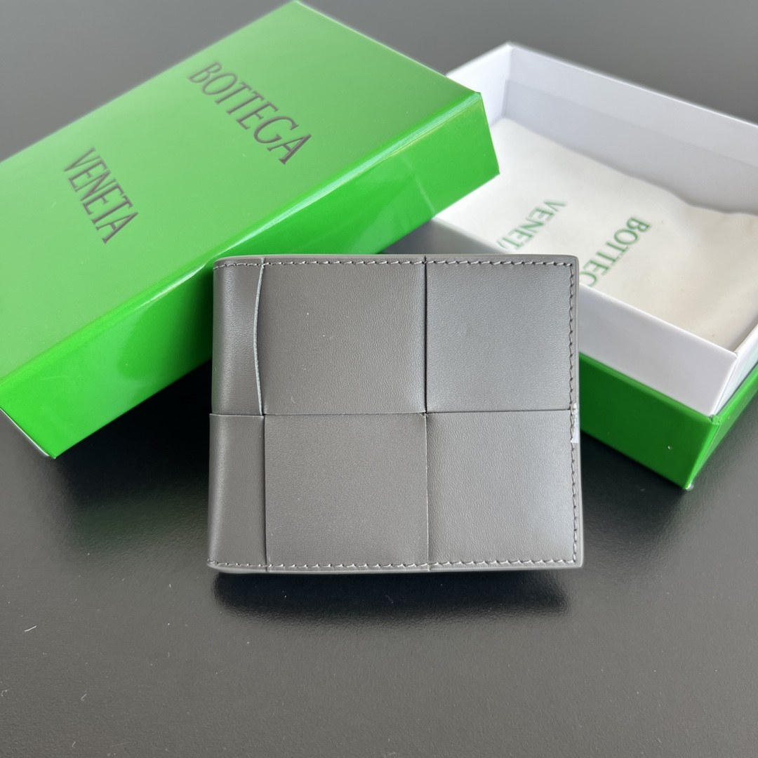 보테가 베네타 인트레치아토 맥시 위브 코인 포켓 반지갑