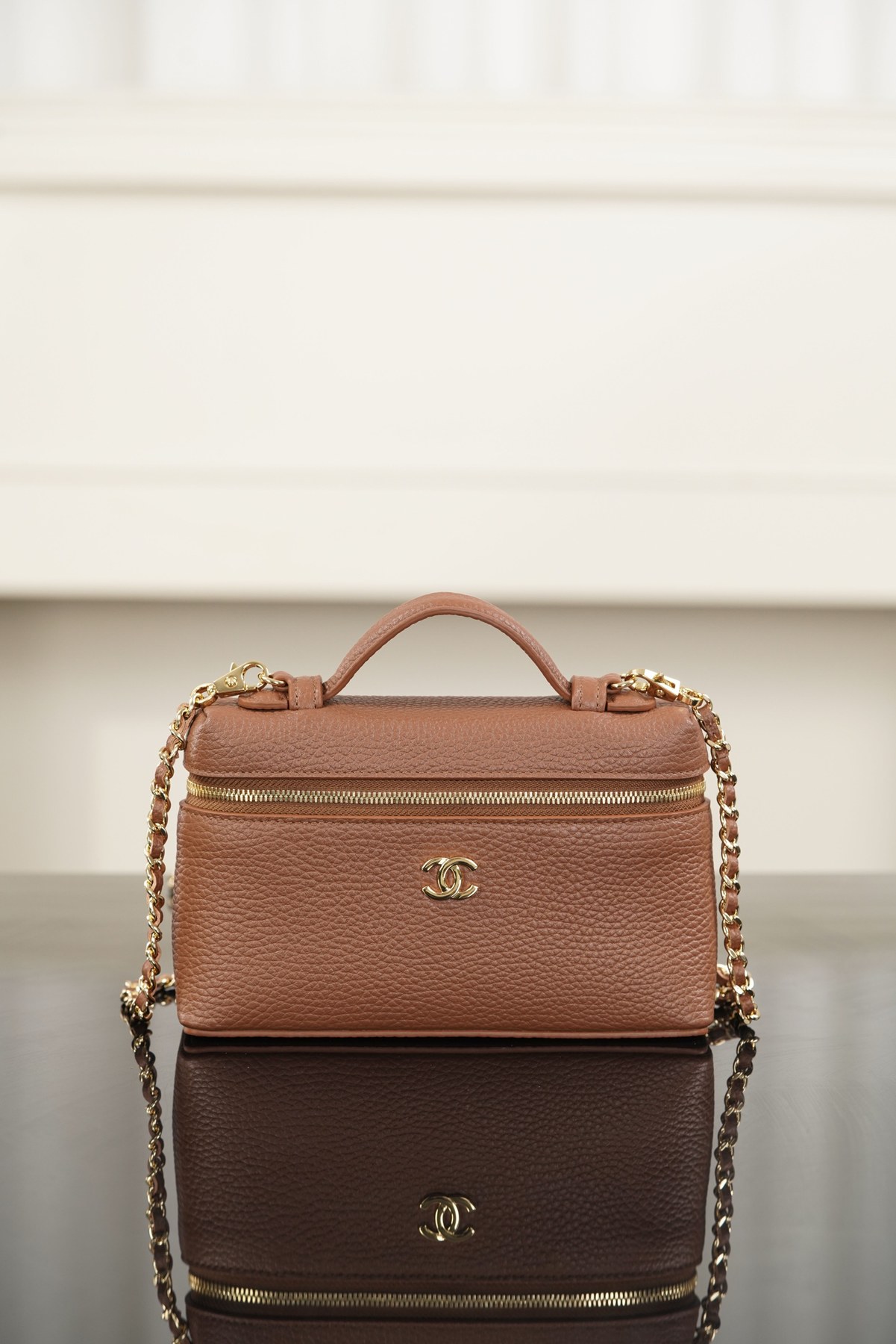 샤넬 26A LP 스몰 박스 체인백