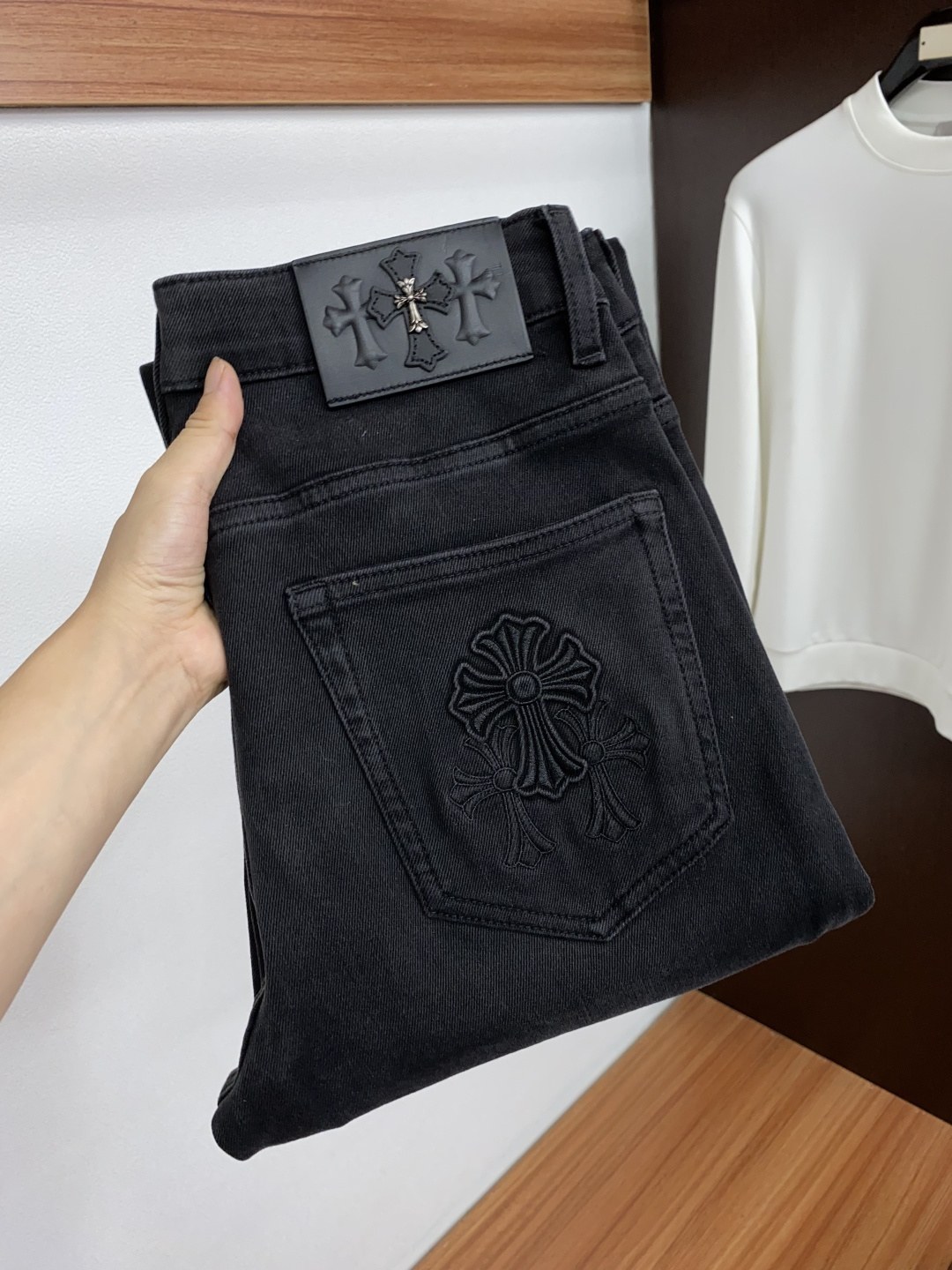 크롬하츠 크로스 패치 블랙 데님 진