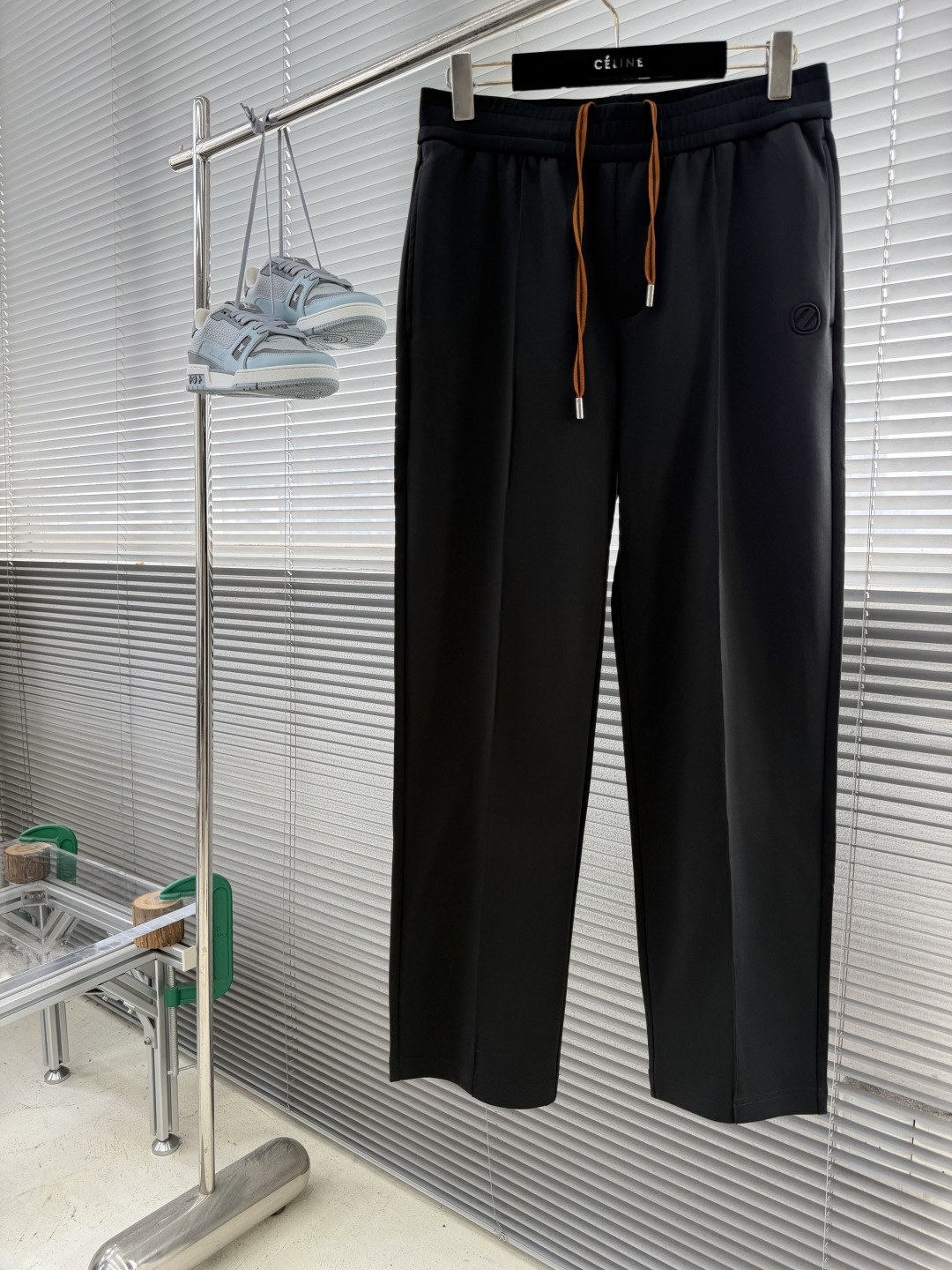 제냐 ZEGNA 로고 드로스트링 스트레이트 트랙 팬츠