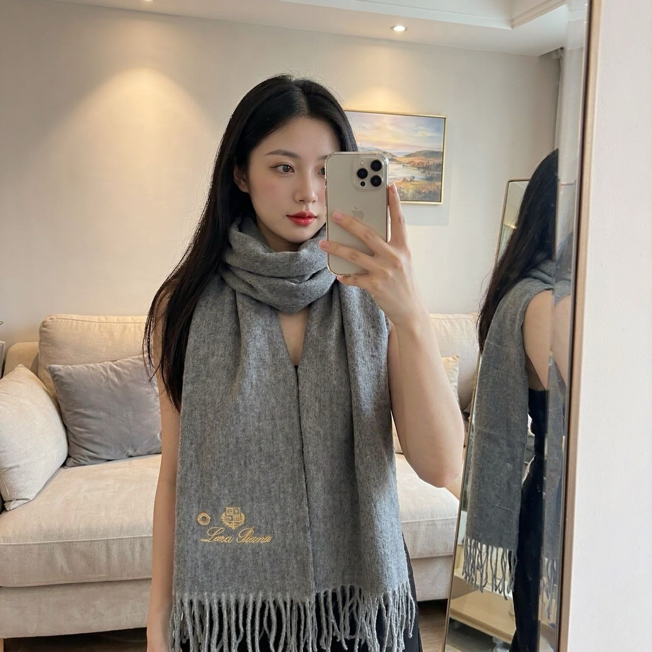 로로피아나 로고 자수 캐시미어 프린지 스톨 머플러