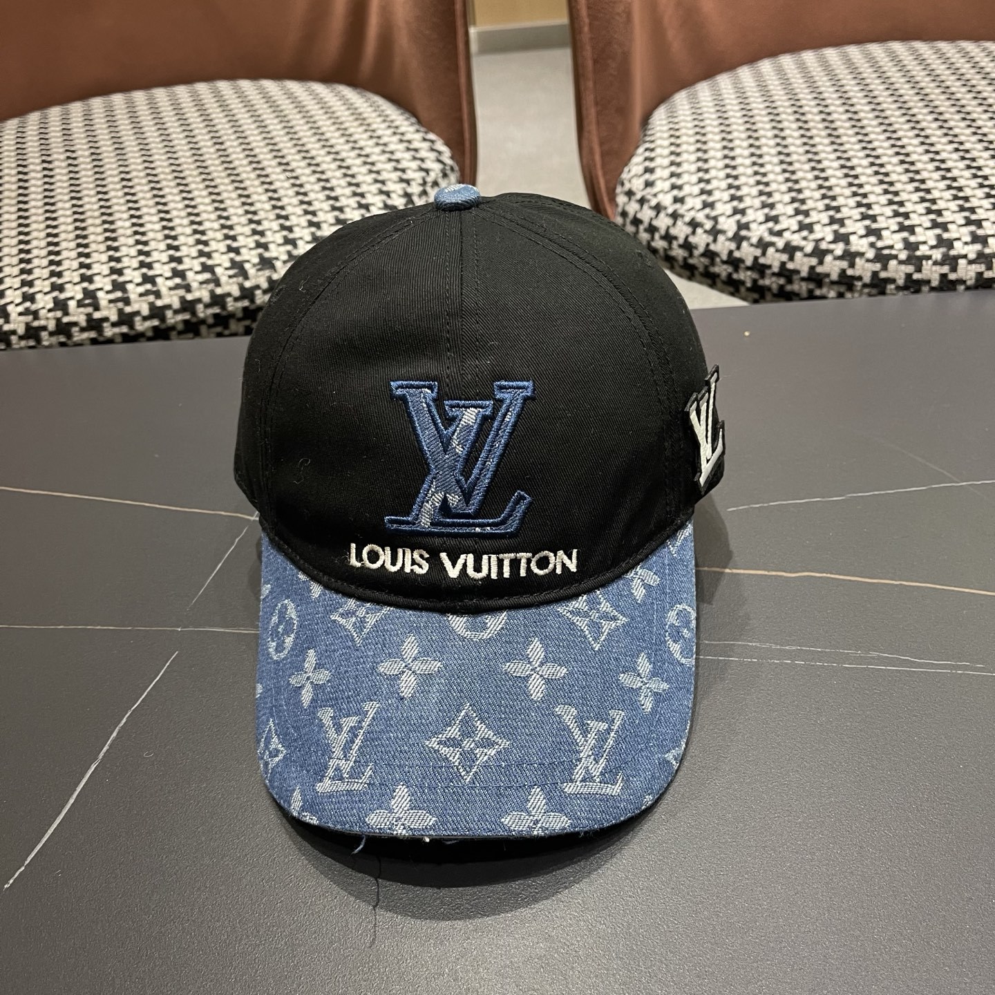 루이 비통 LV 데님 모노그램 자카드 로고 베이스볼 캡