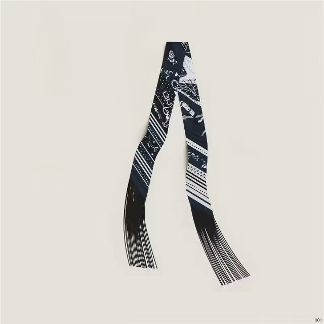 에르메스 트윌리 쿠이르 프랑주(Cuirs Franges) 실크 트윌리