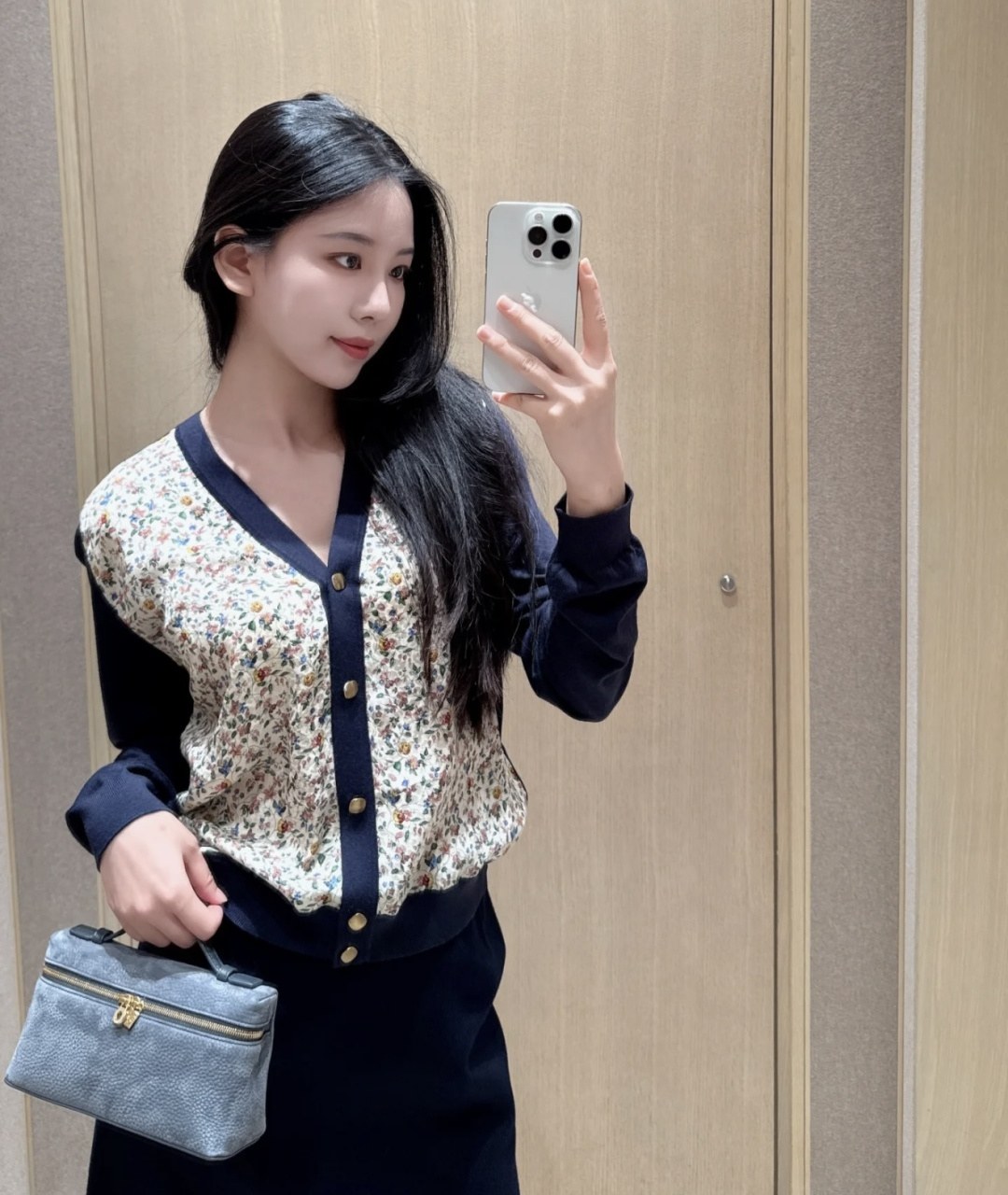 로로피아나 엑스트라 포켓 L27 탑핸들 백