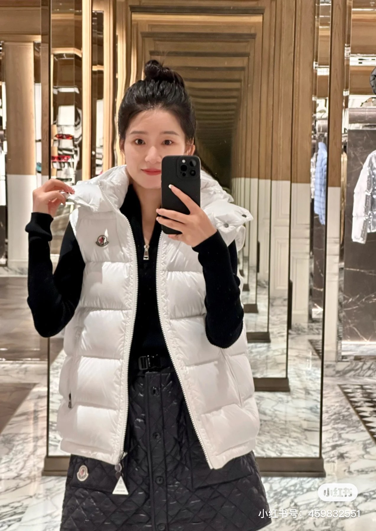 몽클레르 보르메스(Bormes) 후드 다운 베스트