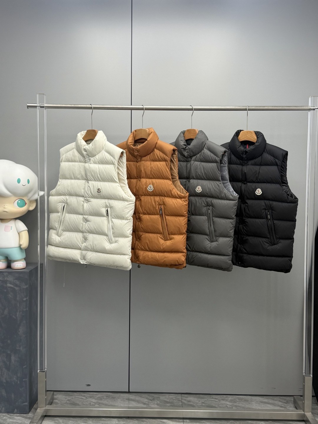 몽클레르 Tibb 다운 패딩 베스트